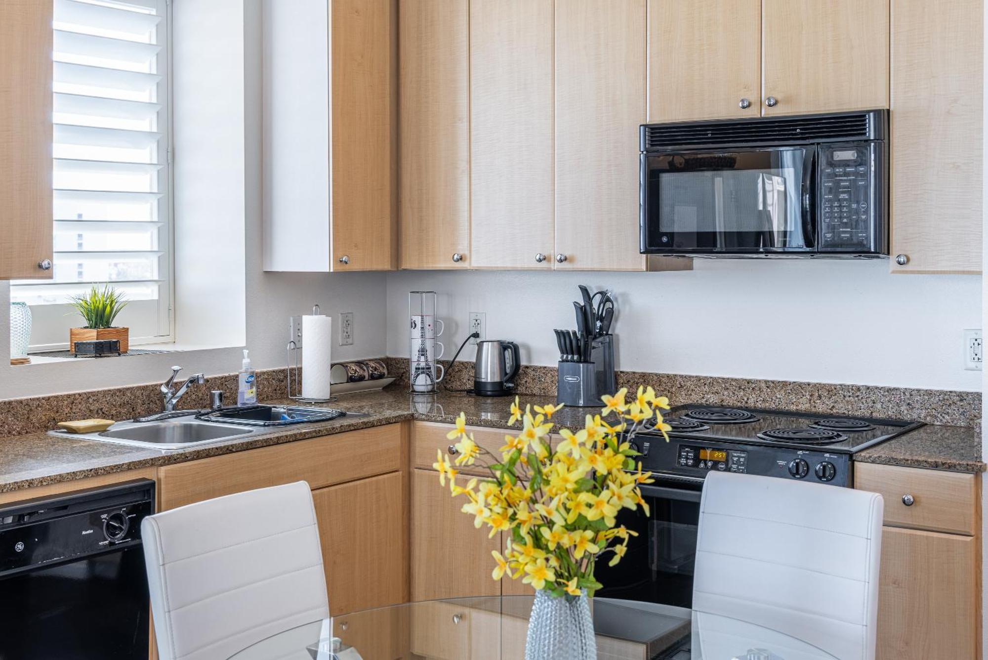 2 Bed Ocean View Balconys Corner Unit Lb Convention Center Lejlighed Long Beach Eksteriør billede